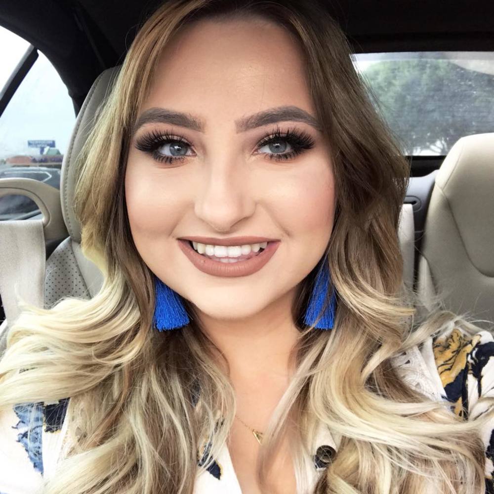 Meet your Posher, Ivamarie